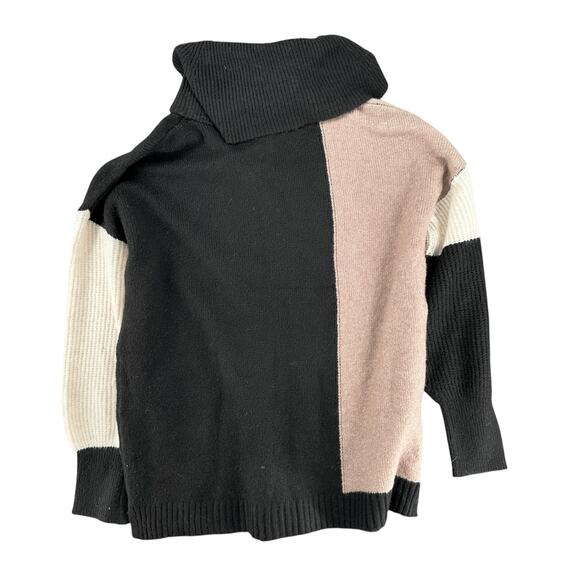 Saks Fifth Avenue Black Mocha Color Block Long Soft Sweater Turtle Neck Small - Picture 5 of 7